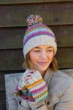 Villarica Roll Back Bobble Beanie