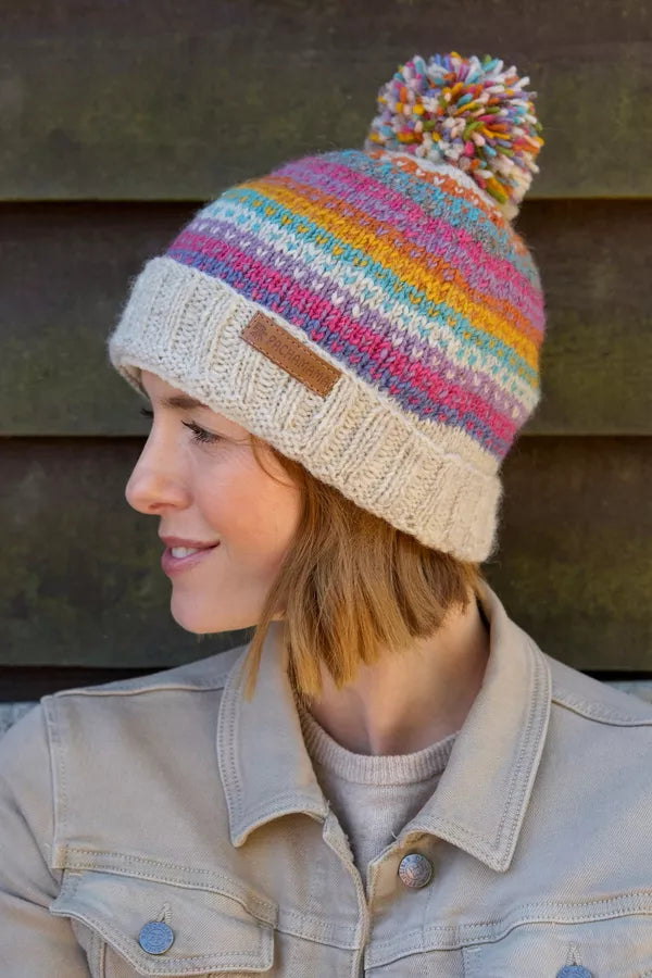Villarica Roll Back Bobble Beanie